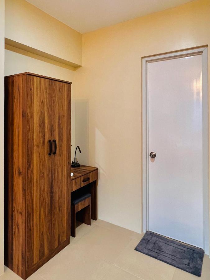 Appartamento * *P Fantastic 2Br Option For 8 Iloilo Esterno foto