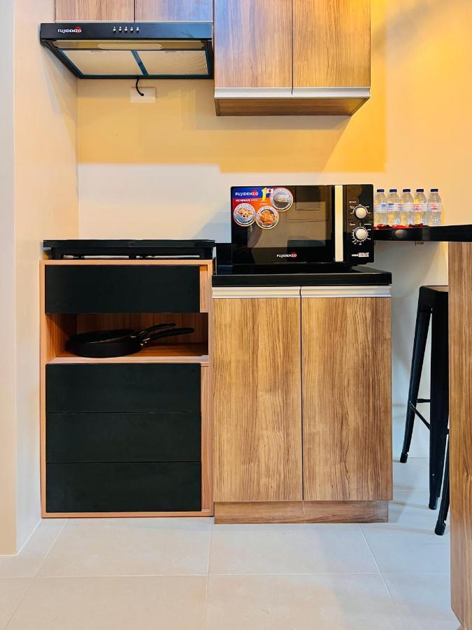 Appartamento * *P Fantastic 2Br Option For 8 Iloilo Esterno foto