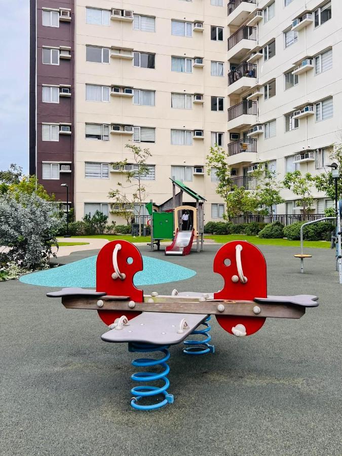 Appartamento * *P Fantastic 2Br Option For 8 Iloilo Esterno foto