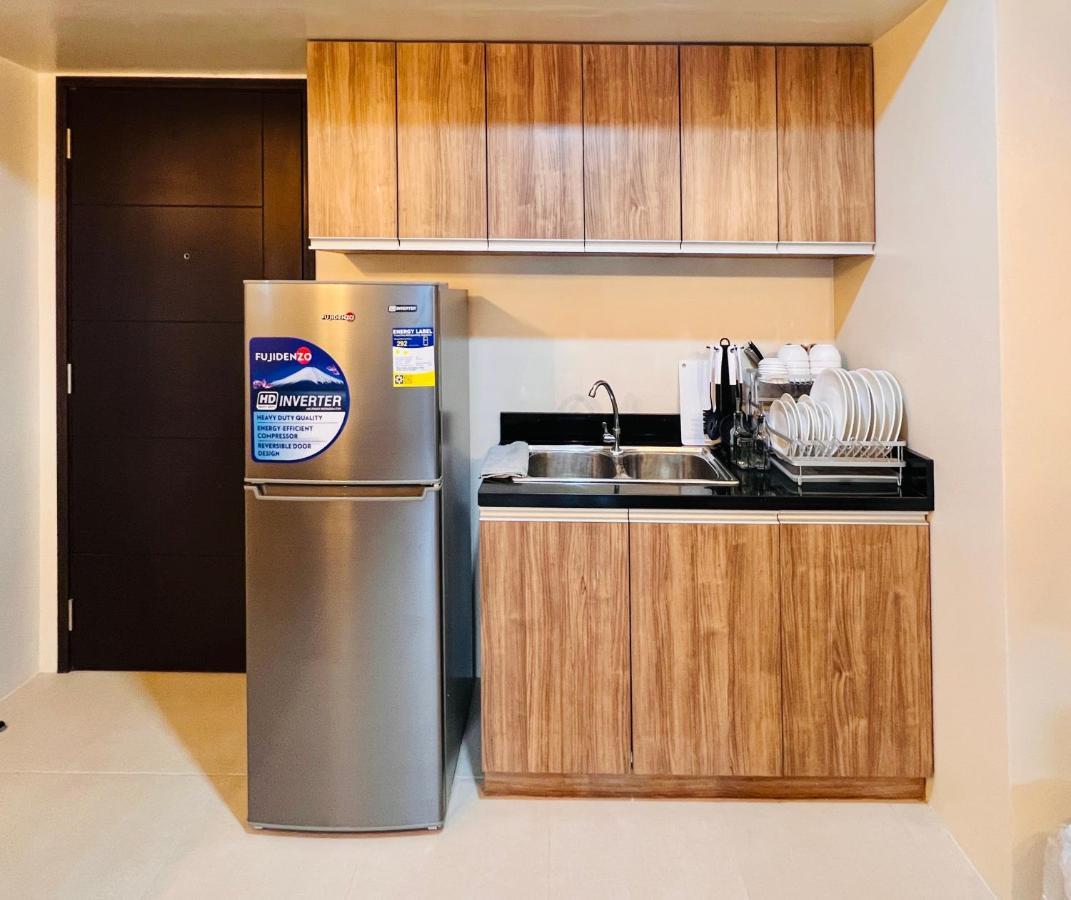 Appartamento * *P Fantastic 2Br Option For 8 Iloilo Esterno foto